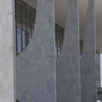 Imagem referente a Terceirizados do governo têm redução de jornada e auxílio para creche