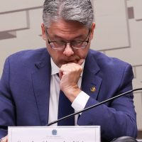 Imagem referente a Relator da CPI pede indiciamentos de Toffoli, Moraes, Gilmar e Gonet