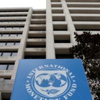 Imagem referente a FMI corta previsão para economia global, mas eleva PIB do Brasil