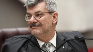 STJ abre processo e mantém afastamento de ministro acusado de assédio