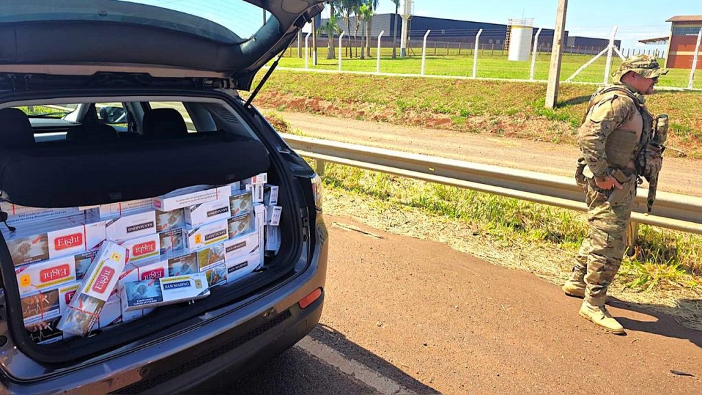 PRF flagra contrabando de cigarros durante fiscalização em Paiçandu