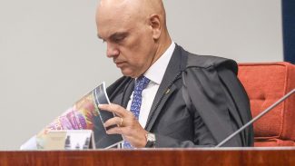 Moraes abre ação contra Flávio Bolsonaro por suposta calúnia a Lula