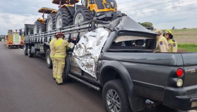 Imagem referente a Motorista de L200 morre ao colidir com caminhão na BR-163, em Cascavel