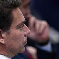 Imagem referente a Ex-deputado Ramagem é solto após ficar dois dias preso nos EUA