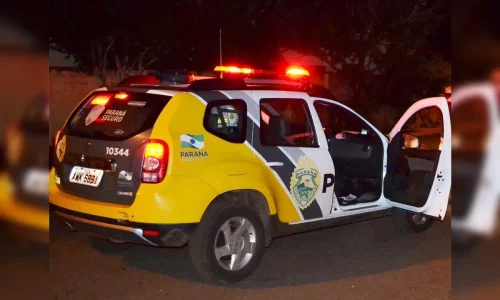 Mulher ameaça frentista com ‘comparsa armado’, leva dinheiro de posto e desaparece Imagem referente a Mulher ameaça frentista com ‘comparsa armado’, leva dinheiro de posto e desaparece