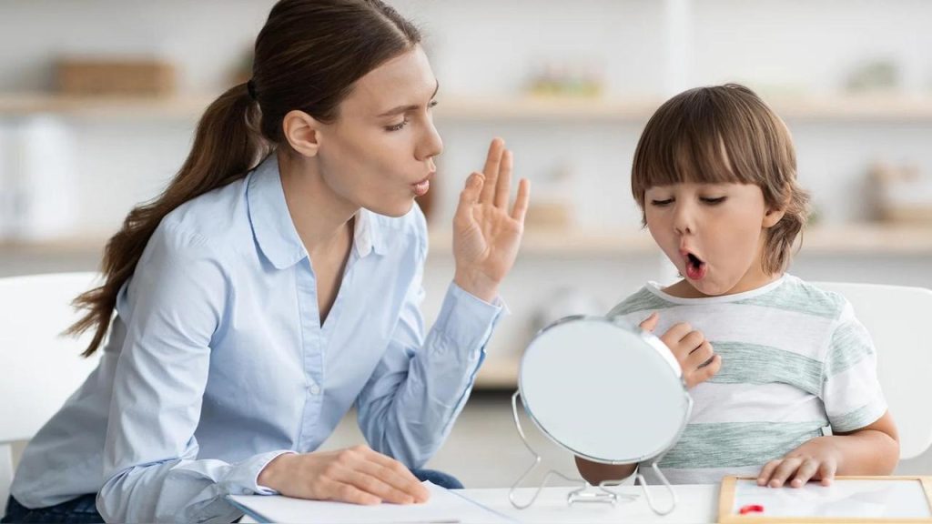 Criado no Brasil, Dia Mundial da Voz reforça prevenção e diagnóstico precoce
