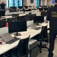 Imagem referente a PF prendeu 13 pessoas em operações contra fraudes no Master e no BRB