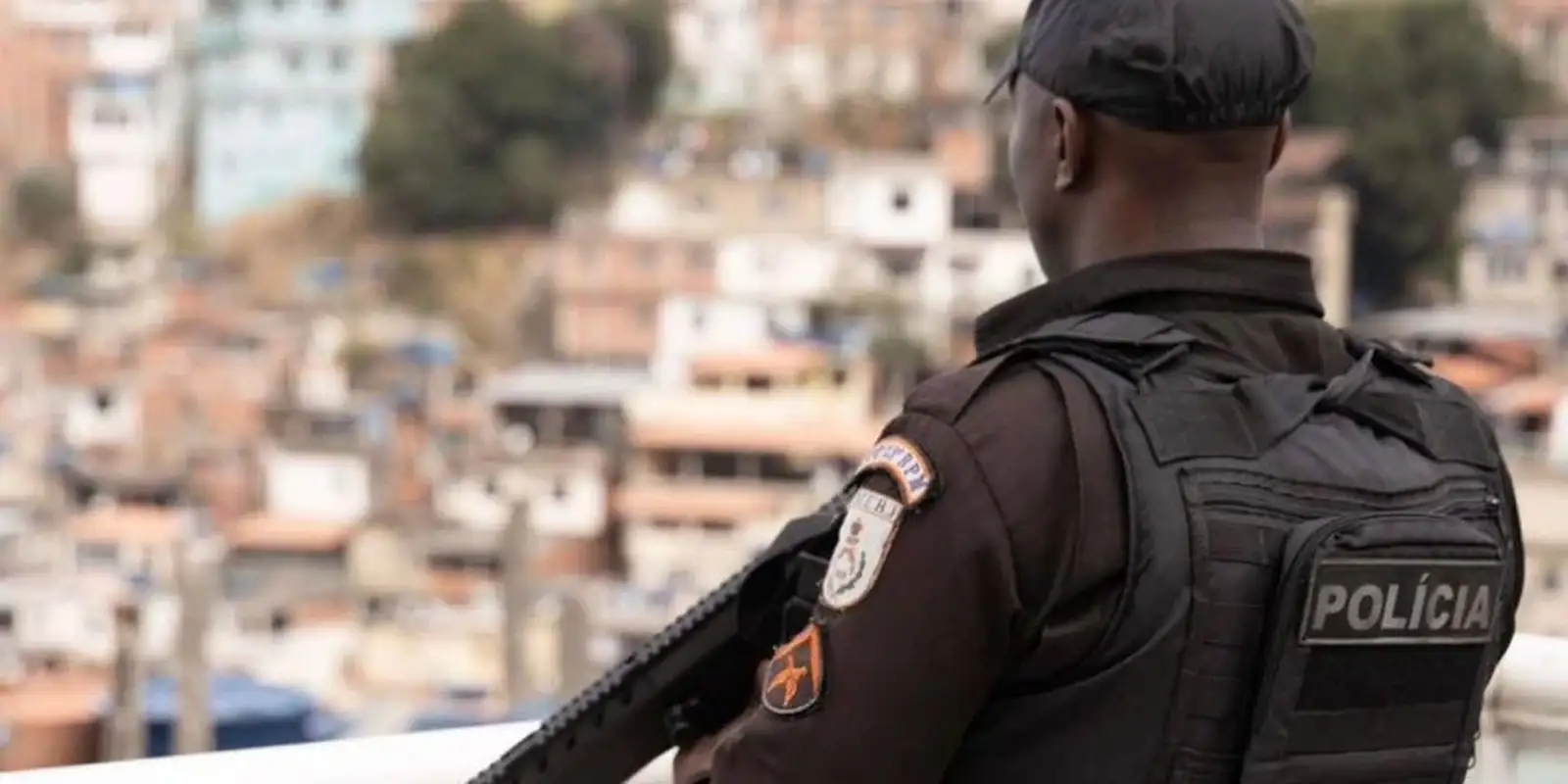 MPRJ denuncia policiais por crimes durante operação em favelas do Rio MPRJ denuncia policiais por crimes durante operação em favelas do Rio
