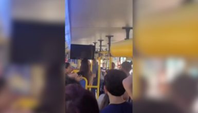 Imagem referente a Vídeo mostra quebra-pau entre passageiros no transporte coletivo de Cascavel