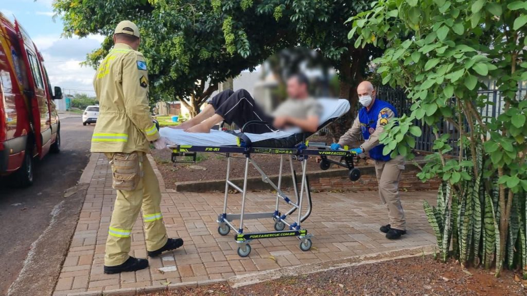 Idoso sofre ferimento nas costas após queda no Santa Cruz