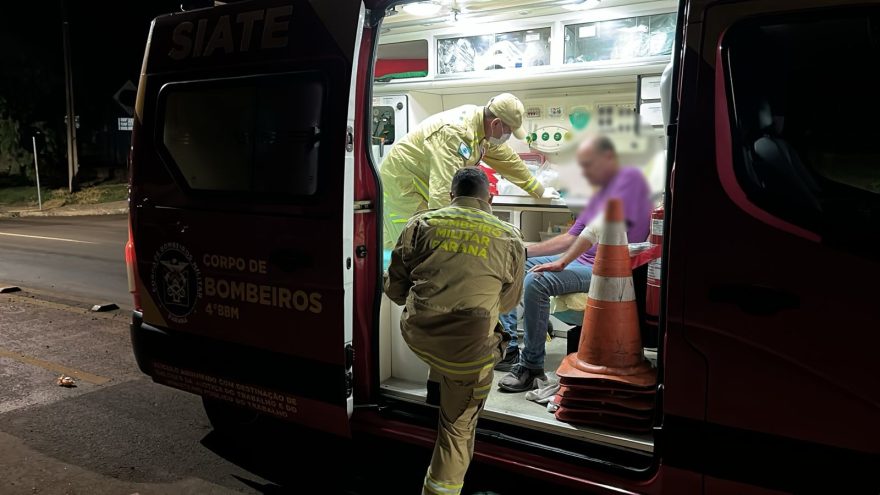 Homem fica ferido após cair de moto na Avenida Piquiri