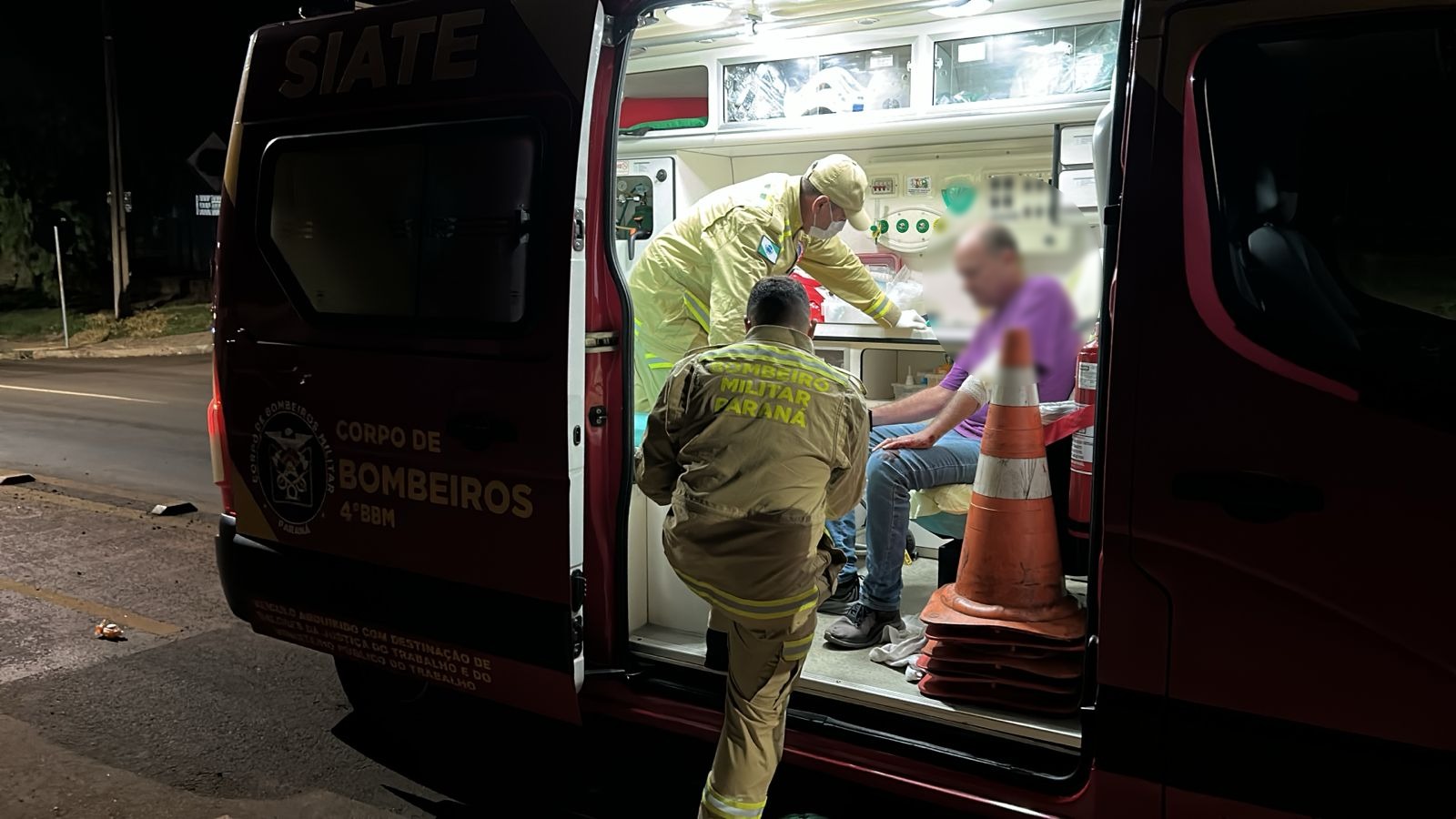 Imagem referente a Homem fica ferido após cair de moto na Avenida Piquiri