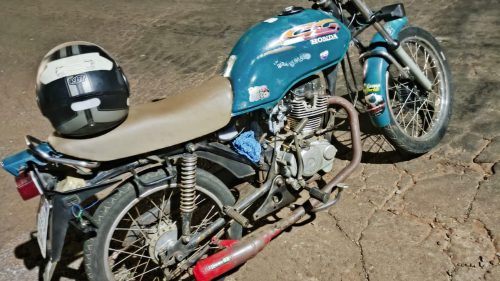 Motociclista é preso por embriaguez ao volante e irregularidades no trânsito na Rua Nhundiaquara