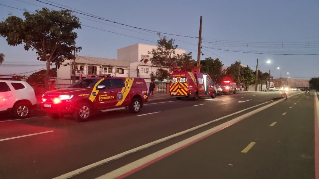Criança é atropelada na Avenida Carlos Gomes