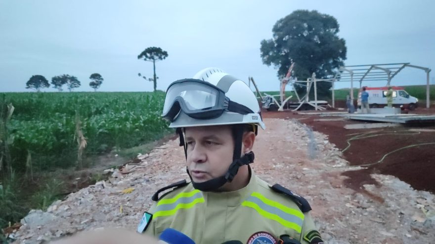 “Bastante dificuldade respiratória”, diz bombeiro sobre acidente com operários