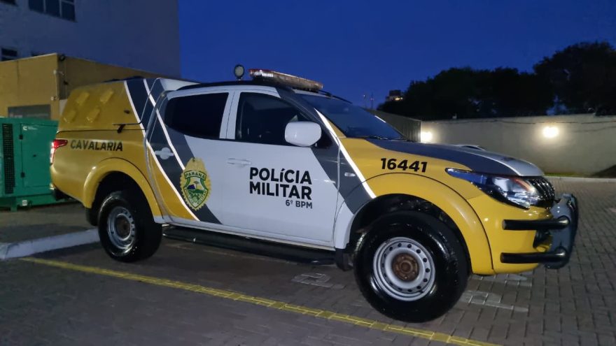 Homem com mandado por tráfico de drogas é preso pela Cavalaria da PM