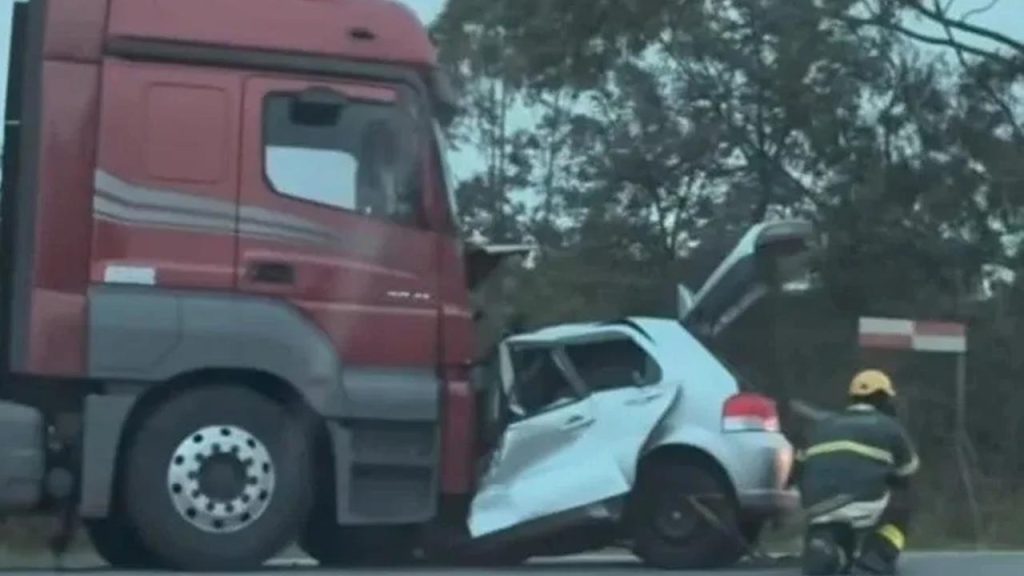 Tragédia: família inteira e até o cachorro morreram em acidente durante a madrugada