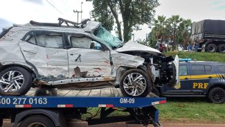 Foto do Creta após acidente dá a dimensão da violência da tragédia que tirou a vida de criança na BR-277