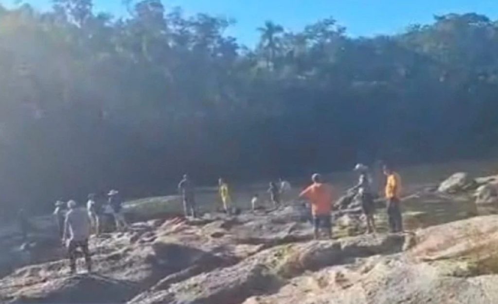 Meninos de 7 e 13 anos mortos por afogamento na RMC eram primos