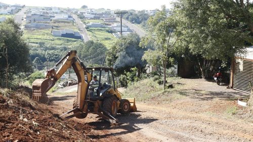 Prefeitura de Cascavel inicia obras de pavimentação na região Sul com investimento de R$ 3,4 milhões Prefeitura de Cascavel inicia obras de pavimentação na região Sul com investimento de R$ 3,4 milhões