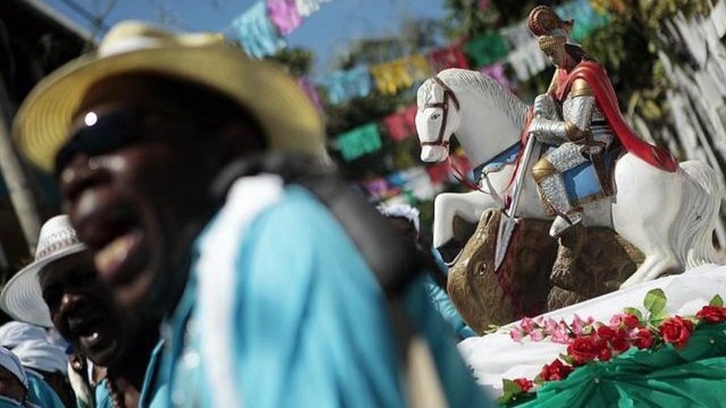 Devoção a São Jorge mobiliza fiéis e mantém tradição viva no Brasil Devoção a São Jorge mobiliza fiéis e mantém tradição viva no Brasil