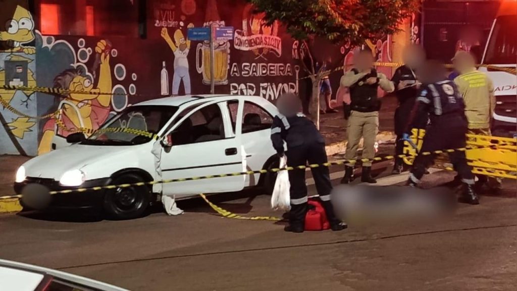 Jovem é morto a tiros dentro de carro após dirigir ferido em Toledo Jovem é morto a tiros dentro de carro após dirigir ferido em Toledo