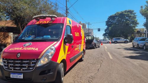 Mais uma colisão entre carros é registrada na Rua Erechim Mais uma colisão entre carros é registrada na Rua Erechim