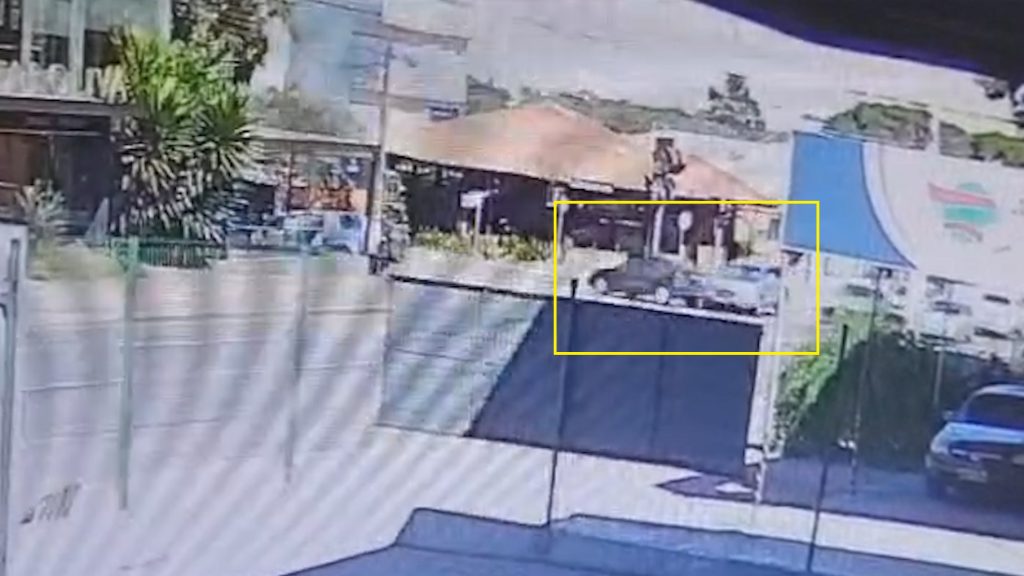 Megane roda na pista após colisão com HR-V no Centro; Veja vídeo