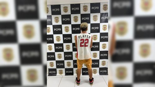Homem é preso em flagrante por tráfico de drogas e receptação de eletrônicos furtados em Cascavel Homem é preso em flagrante por tráfico de drogas e receptação de eletrônicos furtados em Cascavel