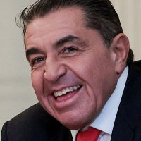 Imagem referente a Ministério repudia declaração de assessor de Trump sobre brasileiras