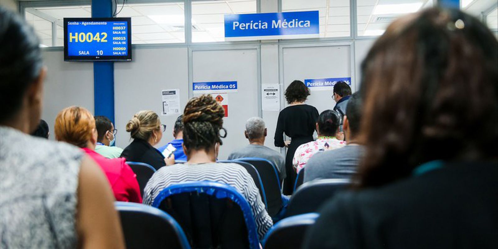 Mutirão do INSS prevê 19 mil atendimentos para reduzir fila da perícia Mutirão do INSS prevê 19 mil atendimentos para reduzir fila da perícia