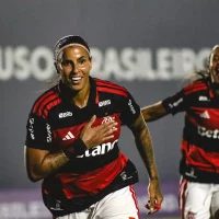 Imagem referente a Flamengo derrota Vitória e fica perto de líderes no BR Feminino