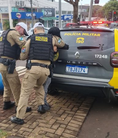 Imagem referente a Motorista é presa após confusão, recusa ao bafômetro e tentativa de fuga no Centro