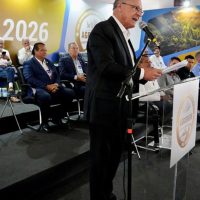 Imagem referente a Alckmin anuncia R$ 10 bilhões para modernização de máquinas agrícolas