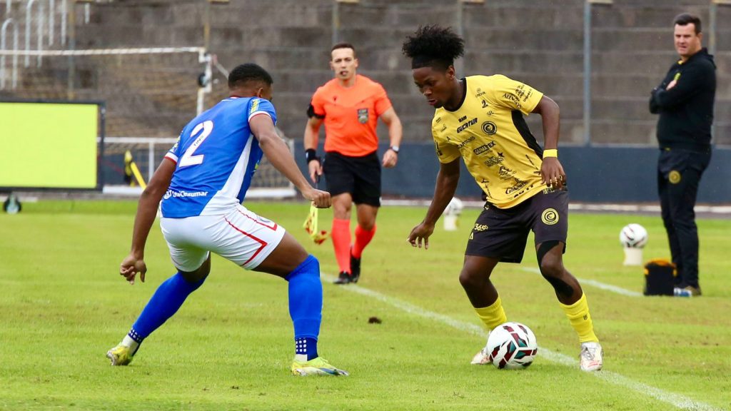 FC Cascavel perde em casa para o Cianorte e sofre primeira derrota na Série D