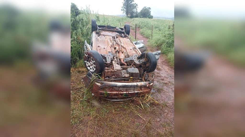 Capotamento na PR-484 deixa casal ferido entre Alto Alegre do Iguaçu e Capitão Leônidas Marques