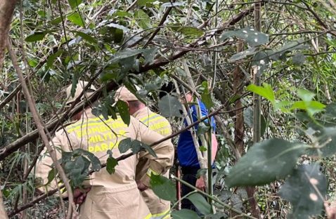 Ossada humana é encontrada parcialmente enterrada na Ponte Molhada