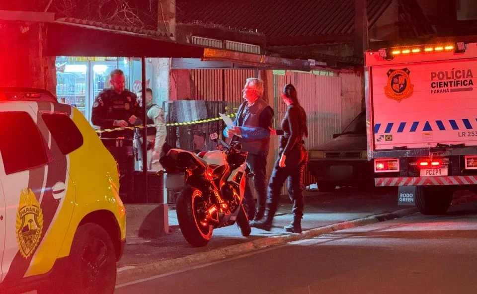 Comerciante é morto a tiros dentro de distribuidora; suspeita diz que agiu em legítima defesa