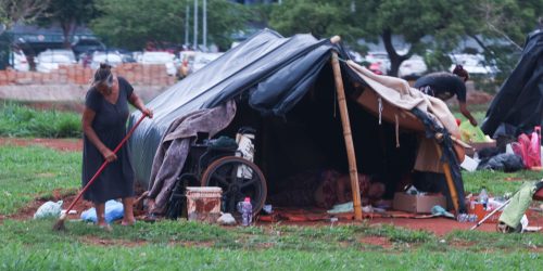IBGE anuncia primeiro censo da população em situação de rua para 2028