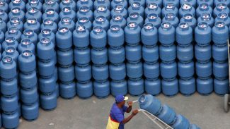 Governo libera R$ 330 milhões para segurar preço do gás de cozinha