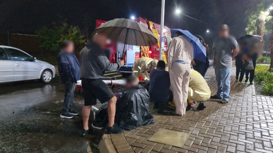 Irmãos ficam feridos em acidente de trânsito na Rua Rio da Paz