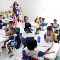 Imagem referente a Uma em cada 10 crianças de 4 e 5 anos não vai à creche em 876 cidades