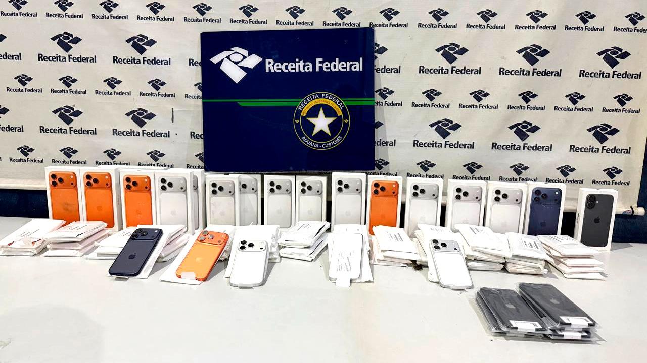 Imagem referente a Receita Federal apreende cerca de 100 celulares durante abordagem em Cascavel