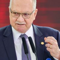 Imagem referente a Fachin diz que respeita decisão do Senado que barrou Messias