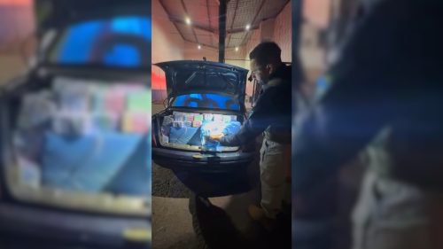 PRF apreende carga de cigarros eletrônicos e medicamentos em Cascavel