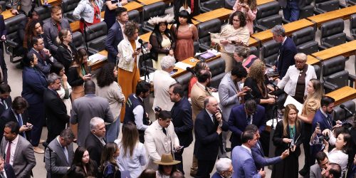 Câmara vota para derrubar veto ao PL da Dosimetria; falta o Senado