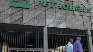 Petrobras bate novo recorde na produção de barris de petróleo e gás