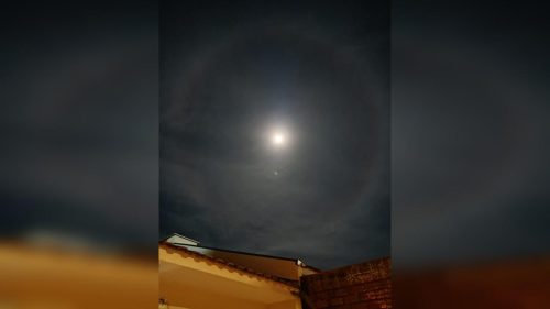 Disco voador? Fenômeno luminoso chama atenção no céu de Cascavel