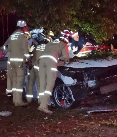 Imagem referente a Grave acidente com Audi termina em mortes nesta madrugada em Cascavel