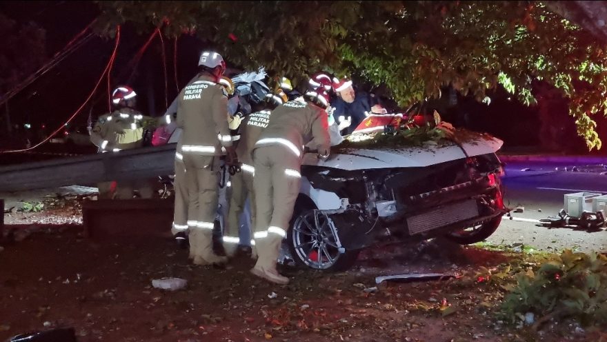 Grave acidente com Audi termina em mortes nesta madrugada em Cascavel